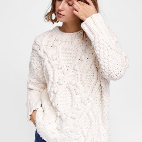 Zara Sweaters - Zara Cable Knit PomPom Sweater